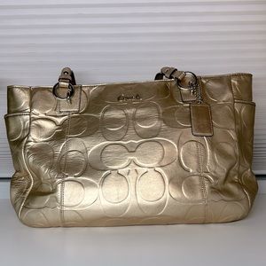 *LIKE NEW* Authentic Coach, shoulder bag, gold